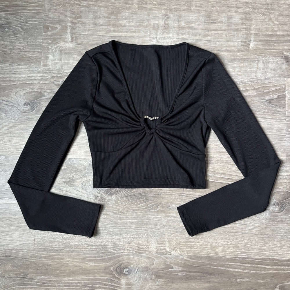 Black Long Sleeve Crop Top